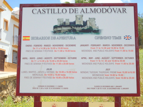 The Castillo de Almodóvar Advisement Sign.